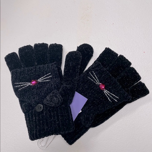 Claire’s Winter Gloves with Mini Pocket Cute Kitty Design Black - Picture 1 of 8
